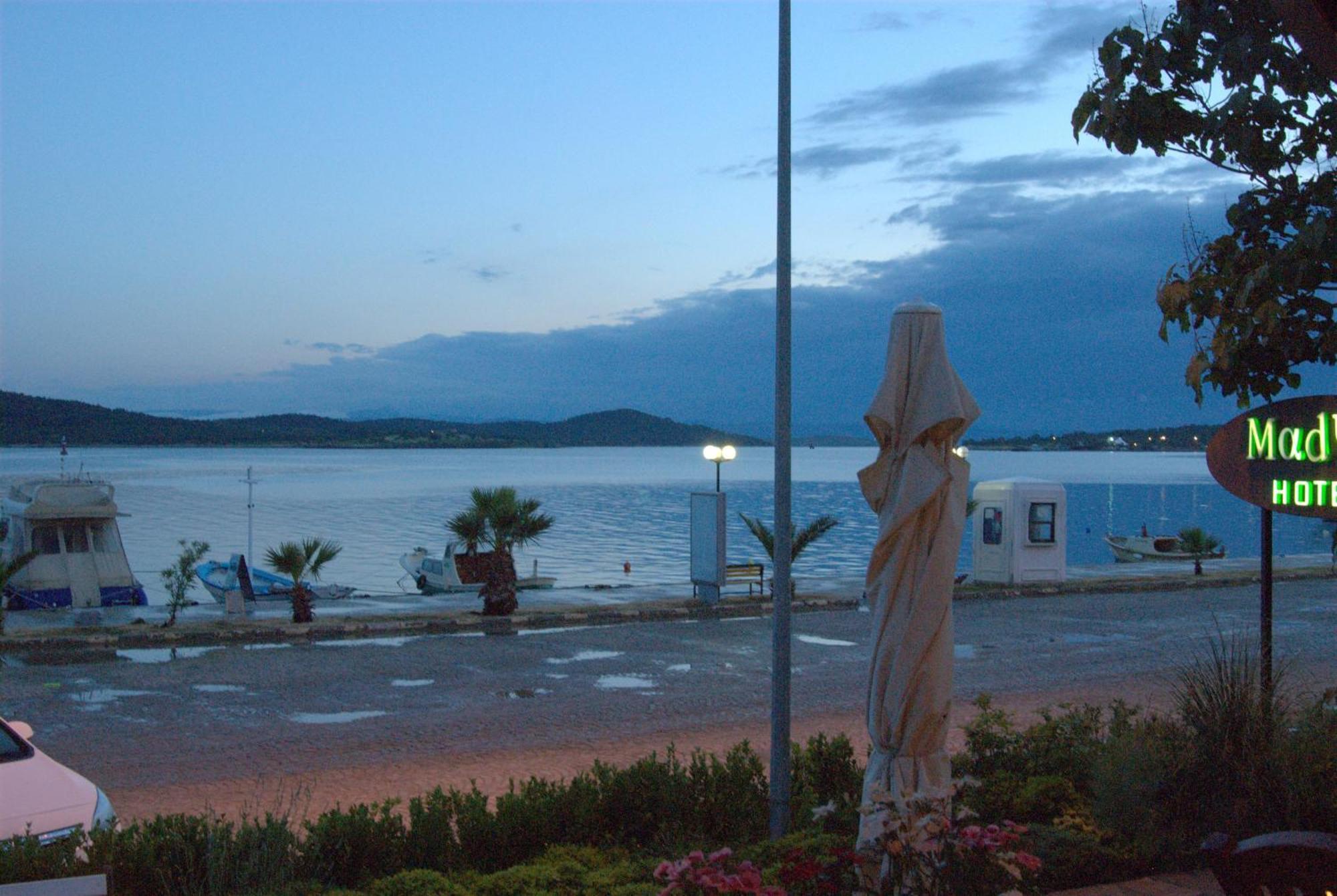Aliye Hanim Hotel Ayvalı Eksteriør billede
