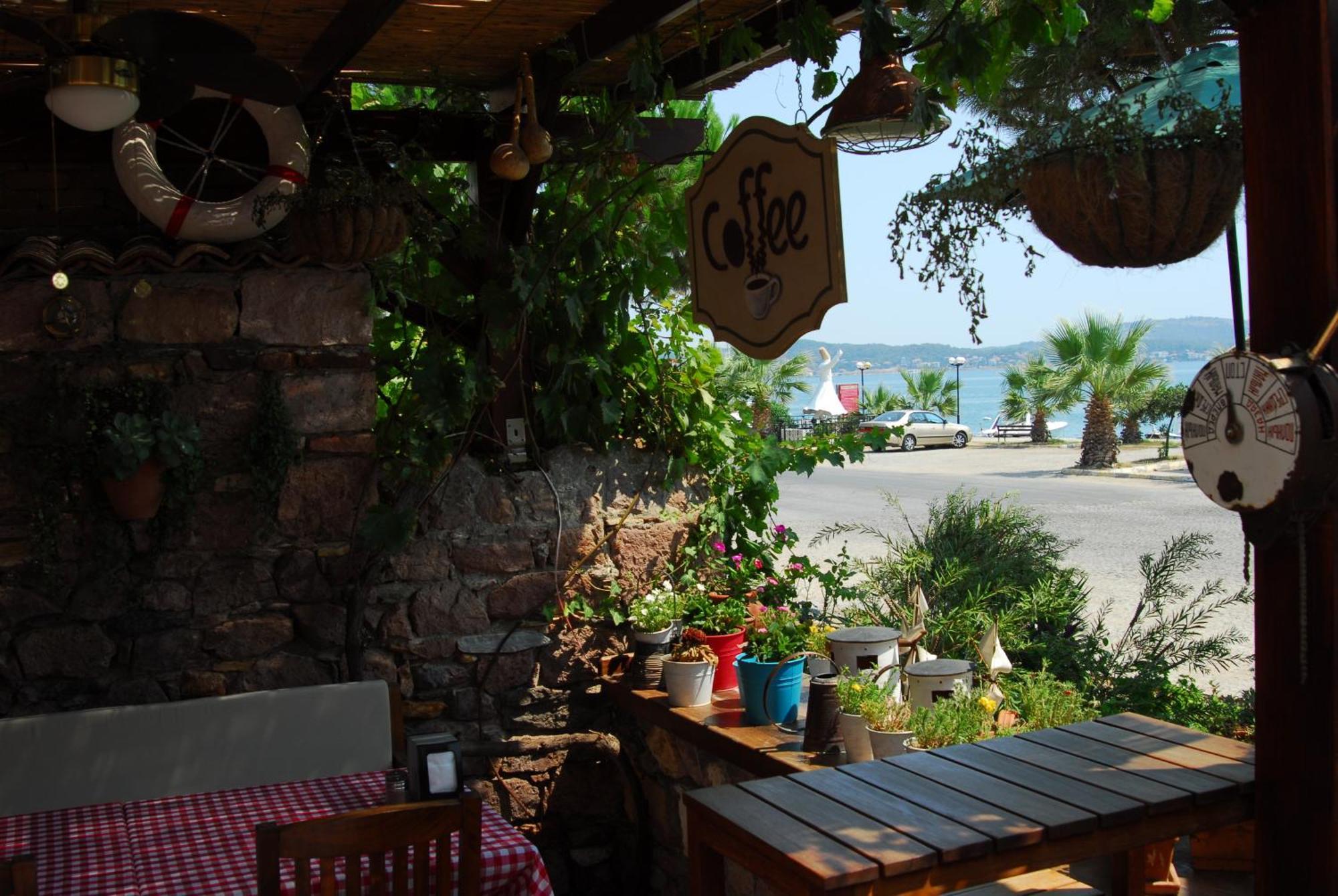 Aliye Hanim Hotel Ayvalı Eksteriør billede